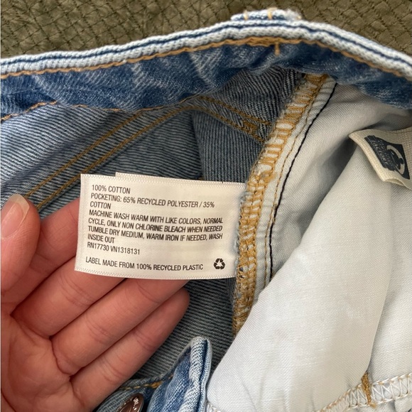 Target Wild Fable denim high waisted mom shorts: size 2/26 - Picture 7 of 8